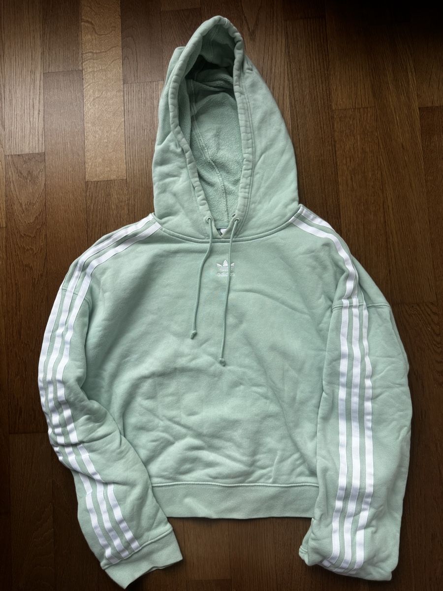 Adidas Pulls & Sweat-shirts: Adidas Hoodie, mintgrün – D'occasion à Rorschach par 5TORO5